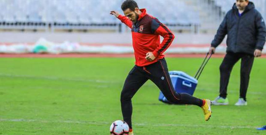 أندية الدوري تطارد لاعب وسط الأهلي