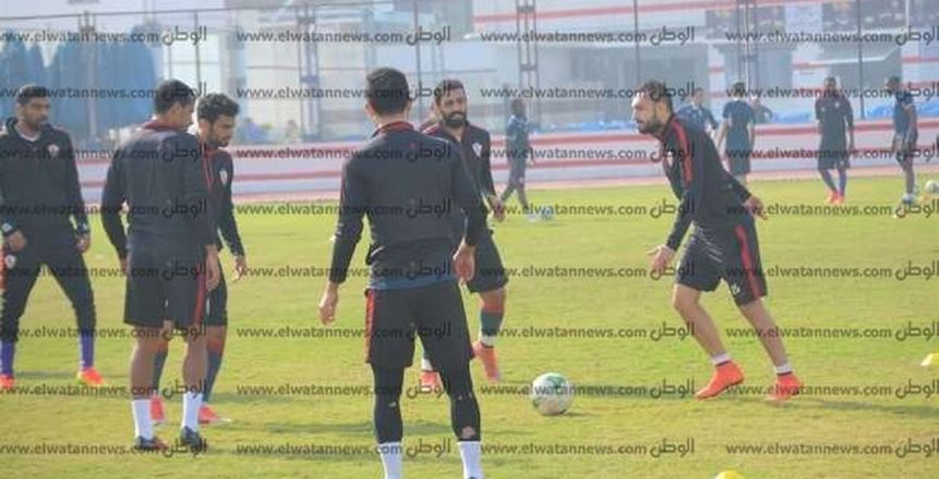 إسماعيل يوسف يساند لاعبي الزمالك قبل دخول معسكر القمة