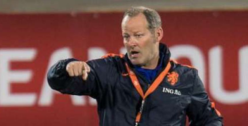 الاتحاد الهولندي يقيل داني بيلند من قيادة الطواحين البرتقالية