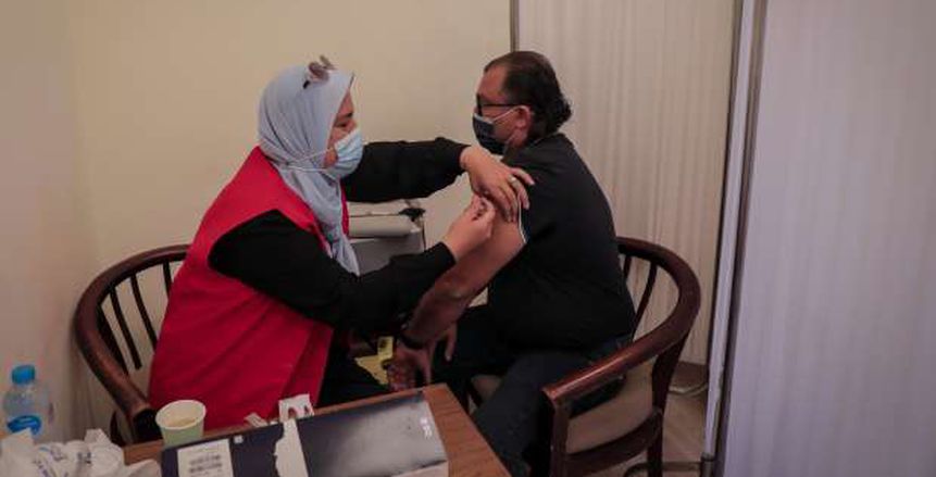 حملة لتطعيم أعضاء الأهلي ضد فيروس كورونا بالتنسيق مع وزارة الصحة