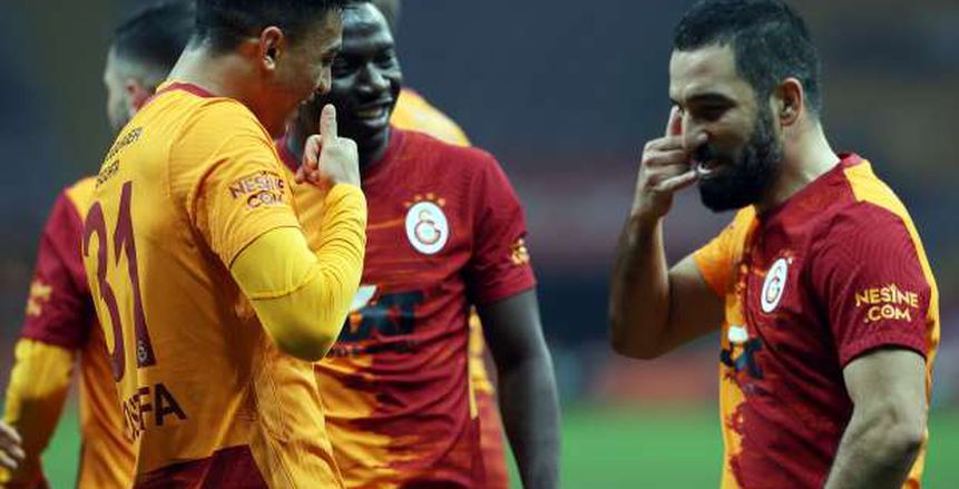 مصطفى محمد يتوج بـ لاعب الشهر في الدوري التركي «صورة»