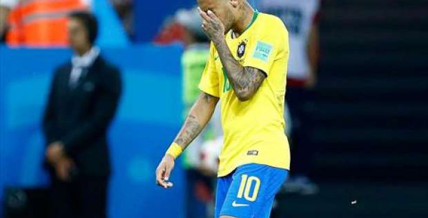 "يوما لك ويوما عليك".. لاعب المكسيك يسخر من نيمار بعد خروج البرازيل من المونديال