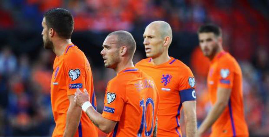 بالصور| روبن وشنايدر يقودان وسط هولندا أمام فرنسا في تصفيات كأس العالم