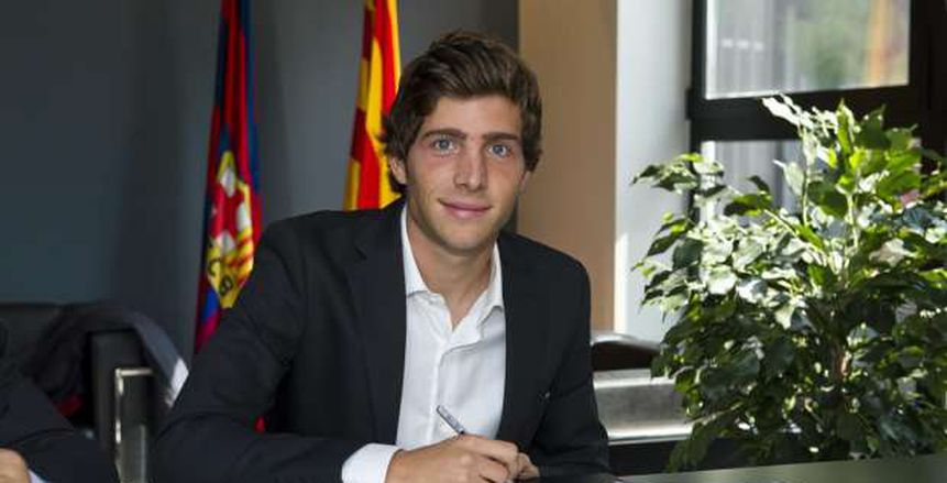 صحيفة كتالونية تفجر مفاجأة حول عقد الجوكر مع برشلونة