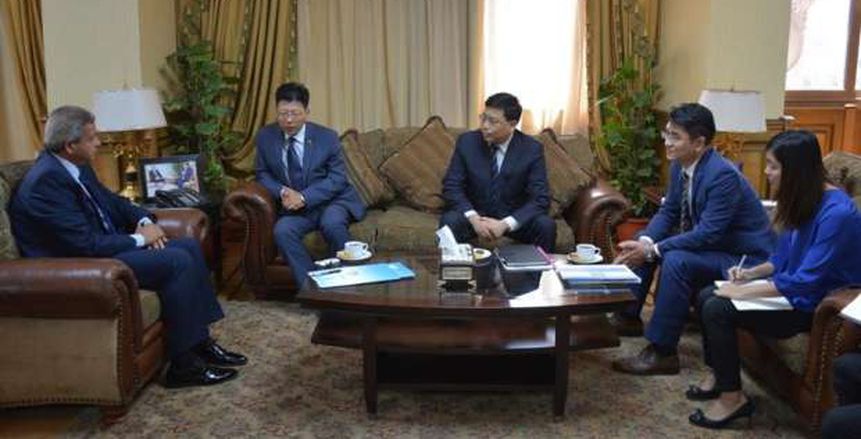 وزير الرياضة يجتمع بـ"الشركة الصينية" لإنشاء صالتي شرم الشيخ والإسكندرية استعدادا لمونديال اليد 2021