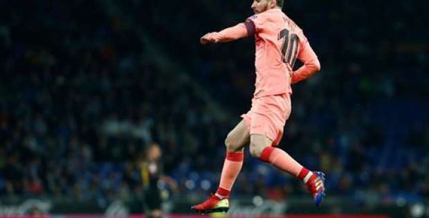 برشلونة يعلن موعد تجديد عقد «ميسي»