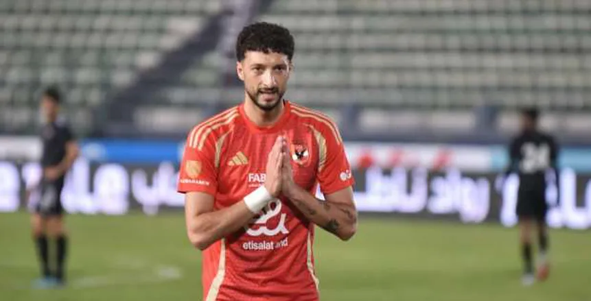 وسام علي يتلقى عرض من الدوري الأمريكي بـ 6 مليون دولار لضمه من الأهلي وسام علي يتلقى عرض من الدوري الأمريكي بـ 6 مليون دولار لضمه من الأهلي