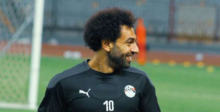 مصور المنتخب يكشف كواليس حديثه مع محمد صلاح أثناء مباراة ليبيا