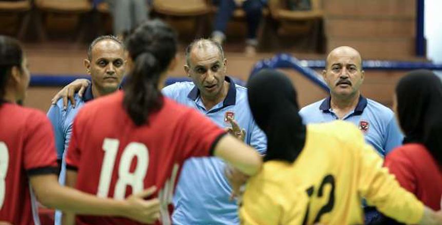 «سيدات يد الأهلي» يواصل الاستعداد لمواجهة الجزيرة في الدوري الممتاز