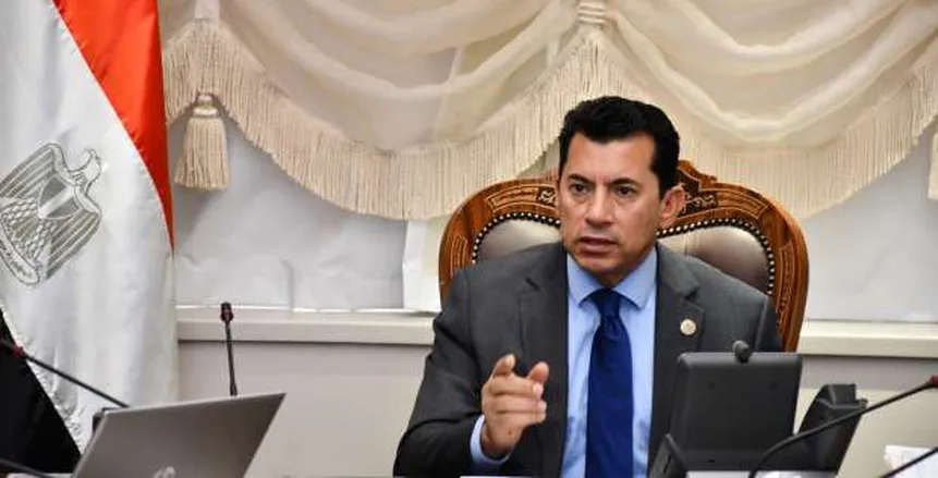 وزير الرياضة يوضح موقفه من التدخل في أزمة الشحات والشيبي