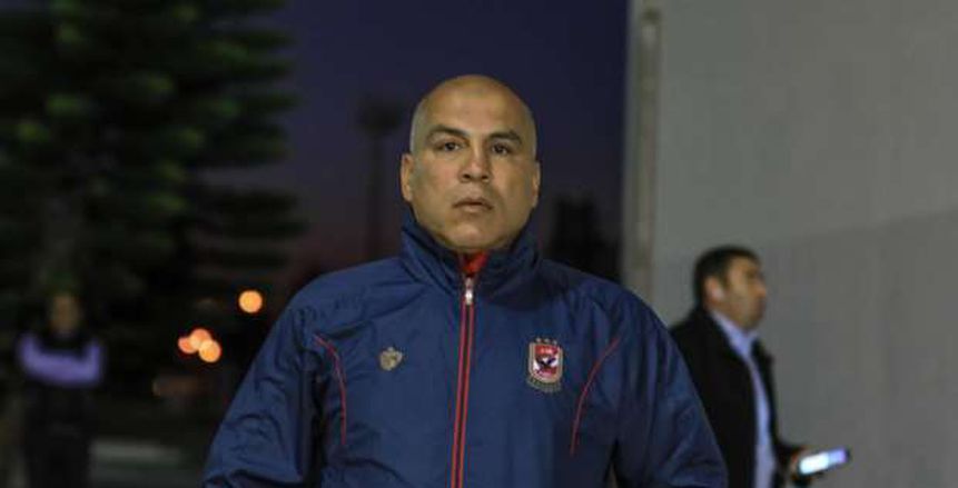 محمد يوسف يفاجئ لاعبي الأهلي بعد نهاية المران