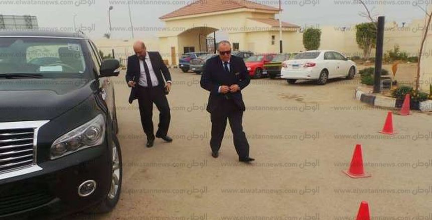 بالصور.. هاني أبو ريدة يصل "الهدف" لبدء اجتماع اتحاد الكرة