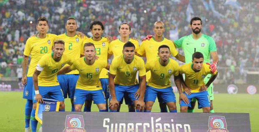 بالفيديو| لاعب البرازيل يرفض هديه منتخب بوليفيا ويفشل فى احرز الهدف الأول