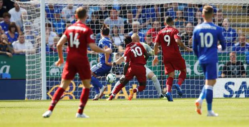 بالصور| ليفربول يحتفل بعيد ميلاد لاعبه الشاب