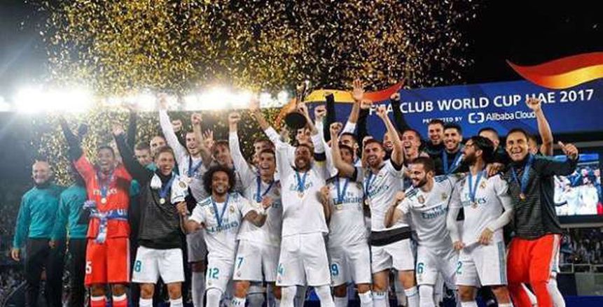 ريال مدريد يزين قميصه بشعار كاس العالم للأندية