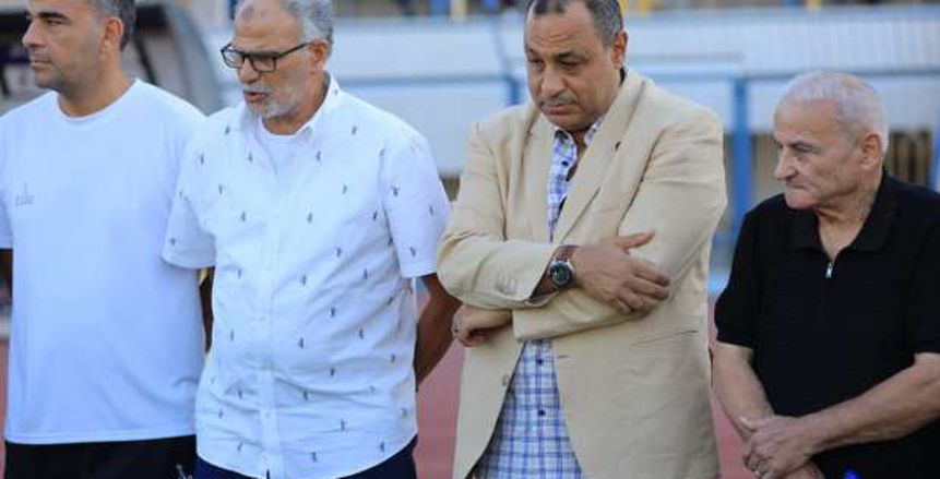 قدامى الإسماعيلي يظهرون في مران الدراويش لمؤازرة اللاعبين قبل لقاء الجونة