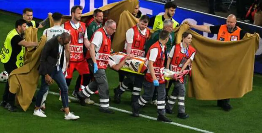 الاتحاد المجري يكشف آخر تطورات لاعبه صاحب السقوط المروع في أرض الملعب