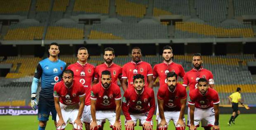 "باسم وحسين" يغادران استاد القاهرة بعد استبعادهم من تشكيل الأهلي أمام إنبي