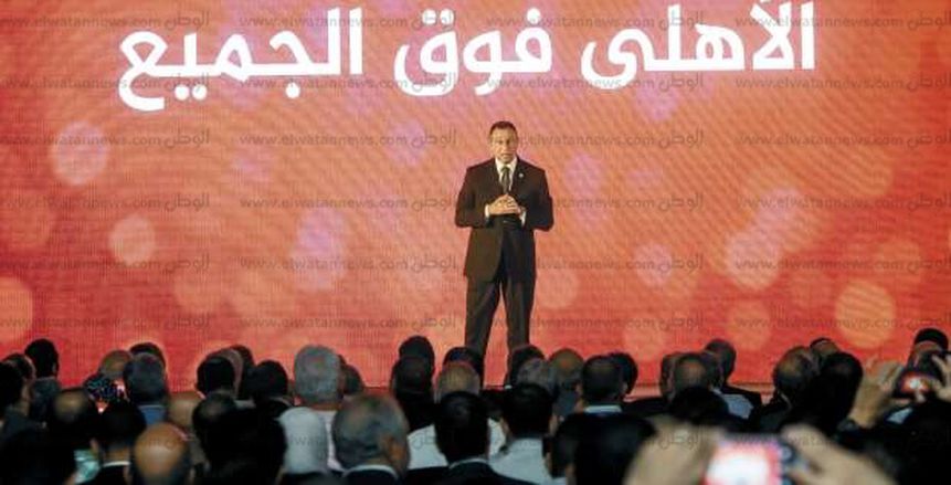 «الخطيب»: متعب مهاجم تاريخي للأهلي.. والبدري مدرب كفء