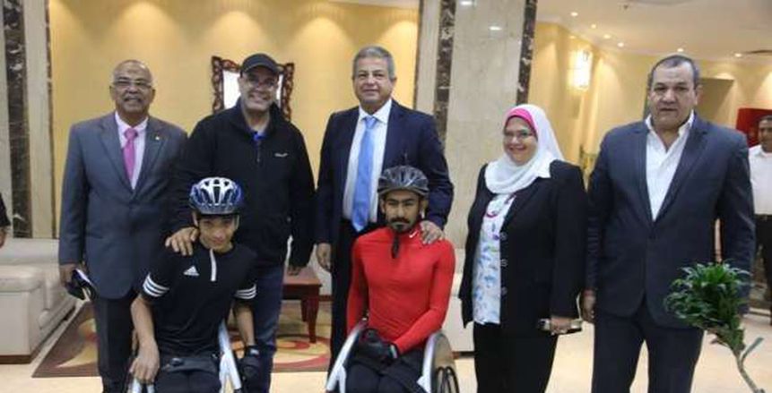 وزير الرياضة يلتقي لاعبي منتخب الإمارات لرفع الأثقال البارالمبي