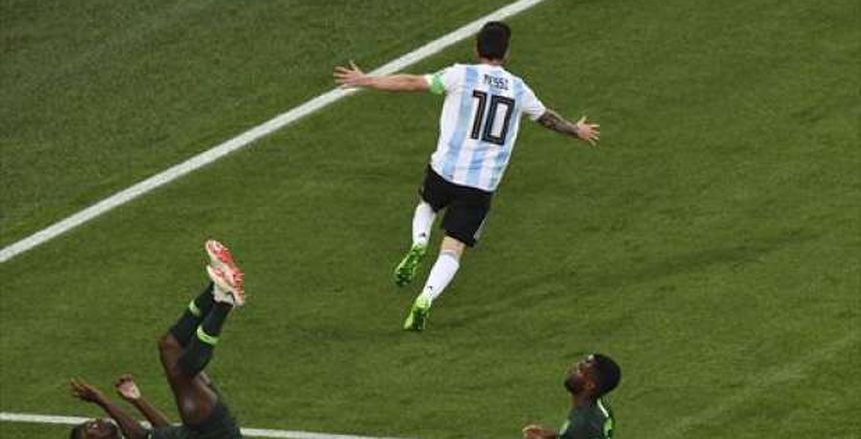 بالفيديو.. «ميسي» يحرز أول أهداف الأرجنتين أمام نيجيريا