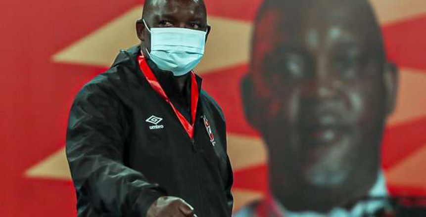 موسيماني يثير الجدل حول مدرب جنوب أفريقيا بصورة جديدة