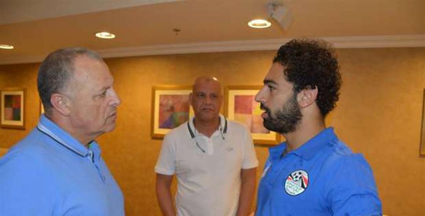 هاني أبو ريدة يكشف كواليس إنهاء أزمة محمد صلاح مع اتحاد الكرة