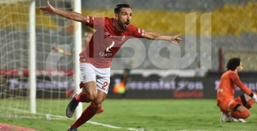 بالفيديو.. خناقة توانسة بين ثنائي الأهلي والزمالك في السوبر