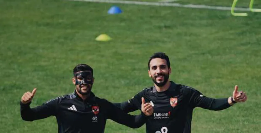 ثنائي الأهلي يواصلان التأهيل ويغيبان عن مباراة الزمالك