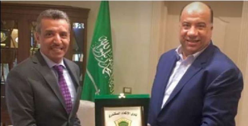 الاتحاد يكرم القنصل السعودي بالإسكندرية