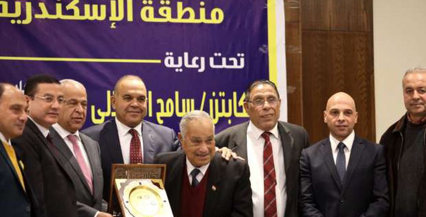 الاتحاد المصري للغوص يكرم أبطال العالم في السباحة بالزعانف