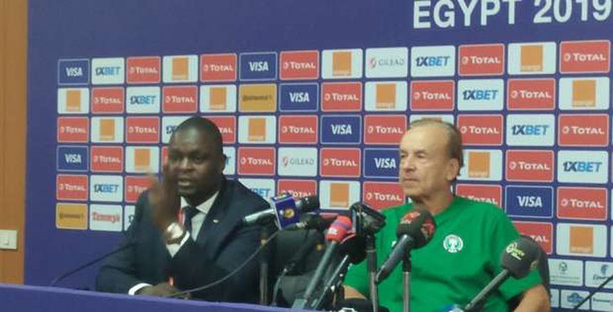 مدرب نيجيريا: مباراة غينيا حاسمة.. وصامويل كالو جاهز للعب