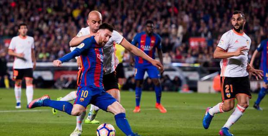 «ميسي» و«سواريز» يقودان هجوم برشلونة أمام فالنسيا