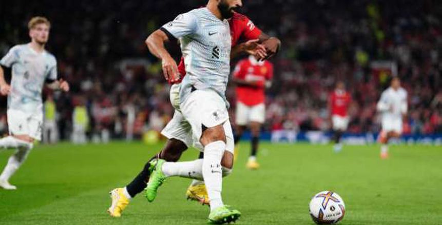 محمد صلاح يسجل هدف ليفربول الأول ويقلص الفارق ضد مانشستر يونايتد