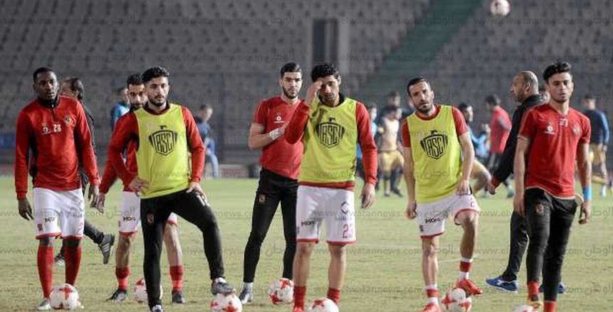حماس بين لاعبي الأهلي في المران استعدادا للداخلية