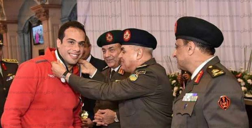 بالصور| نجوم المنتخب العسكري لـ"اليد" يحتفلون بـ"وسام الجمهورية"