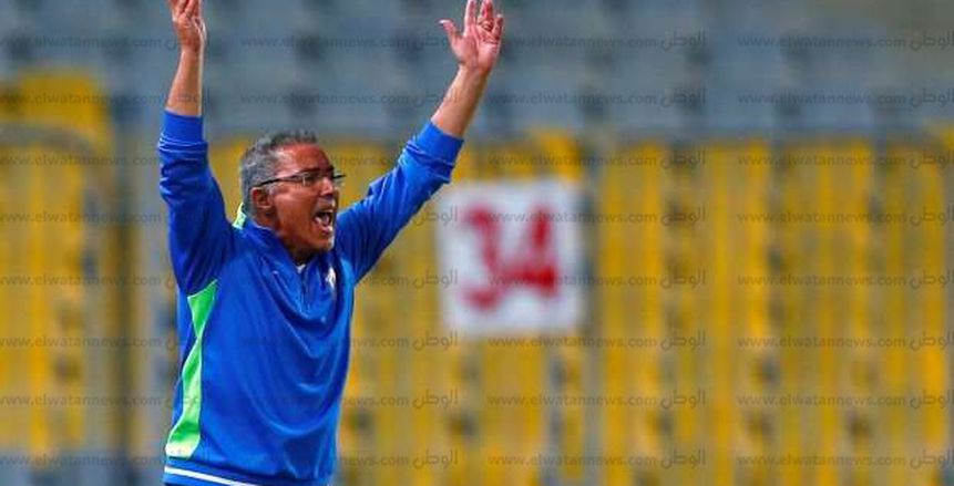 "إيناسيو" يتحدى رئيس النادي: متمسك بمنصبي ولن أترك الزمالك