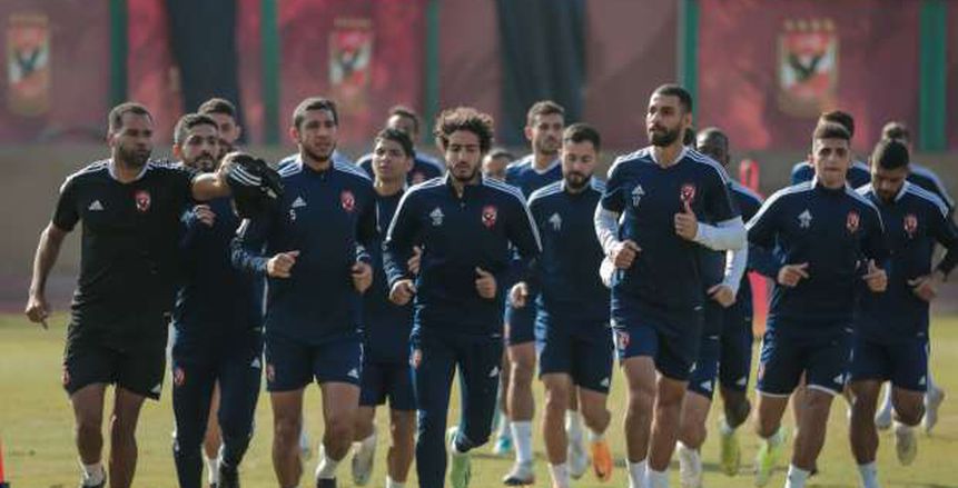 أخبار الأهلي: أحمد عبدالقادر يتحدى الإصابة.. وطاهر يبدأ تدريبات الكرة