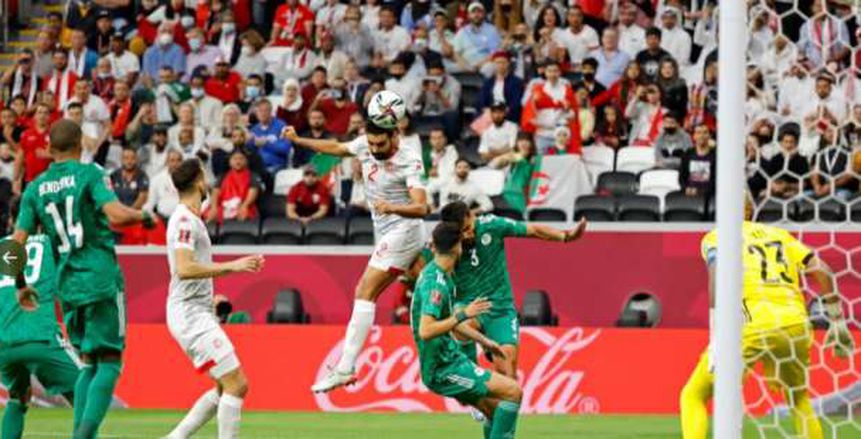 مشاجرة وفرص مهدرة في شوط أول سلبي بين تونس والجزائر بنهائي كأس العرب