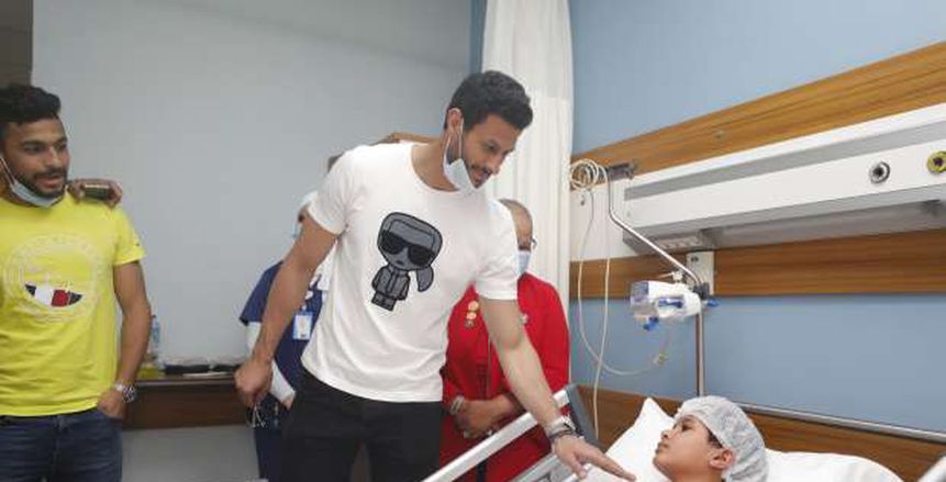 الشناوي بعد زيارة مستشفى الناس: الأهلي لا يتأخر عن دوره المجتمعي