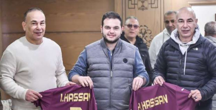 سيراميكا كليوباترا يحتفل بحسام وإبراهيم حسن على هامش لقاء الجونة