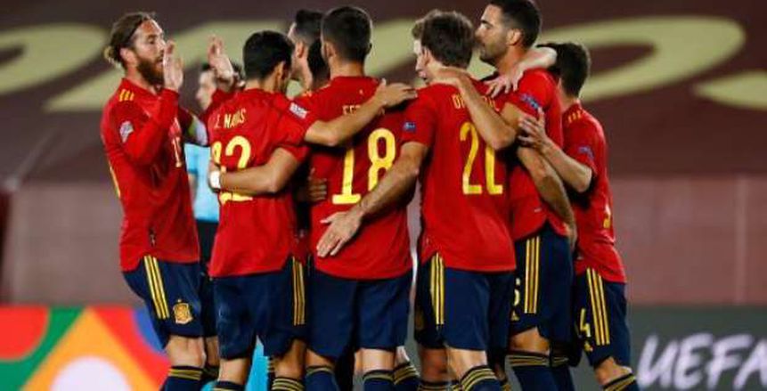 تقارير: تكييف الهواء يتسبب في إصابة 7 لاعبين من المنتخب الإسباني بنزلة برد