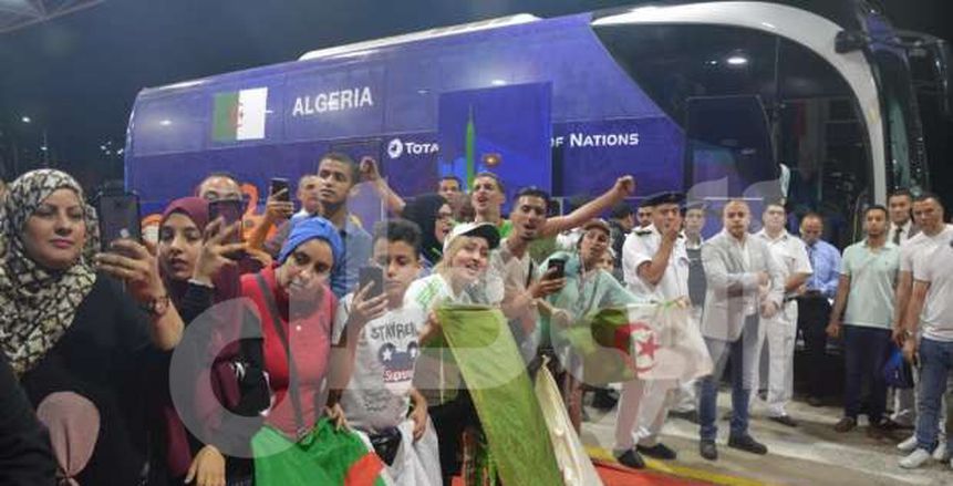 بالصور| بعثة منتخب الجزائر تصل القاهرة استعدادًا لكأس الأمم الأفريقية
