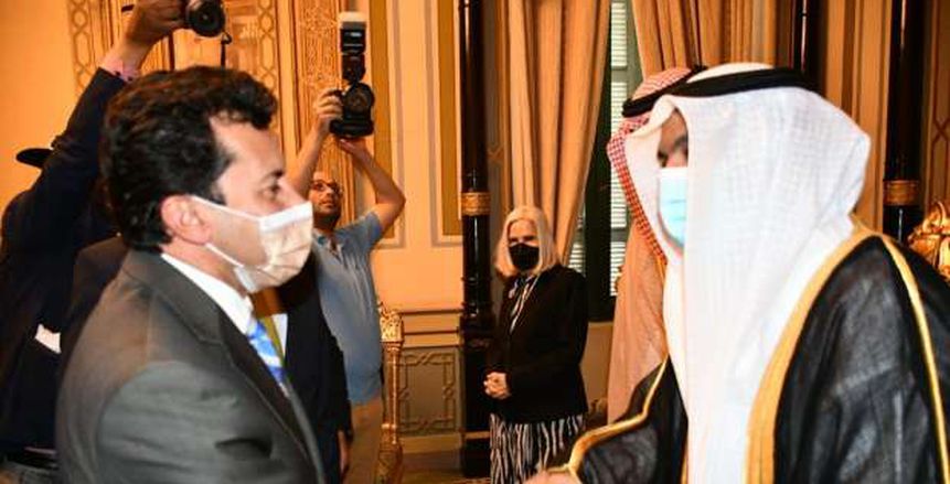 وزير الرياضة يشهد حفل افتتاح البطولة العربية للرماية «صور»