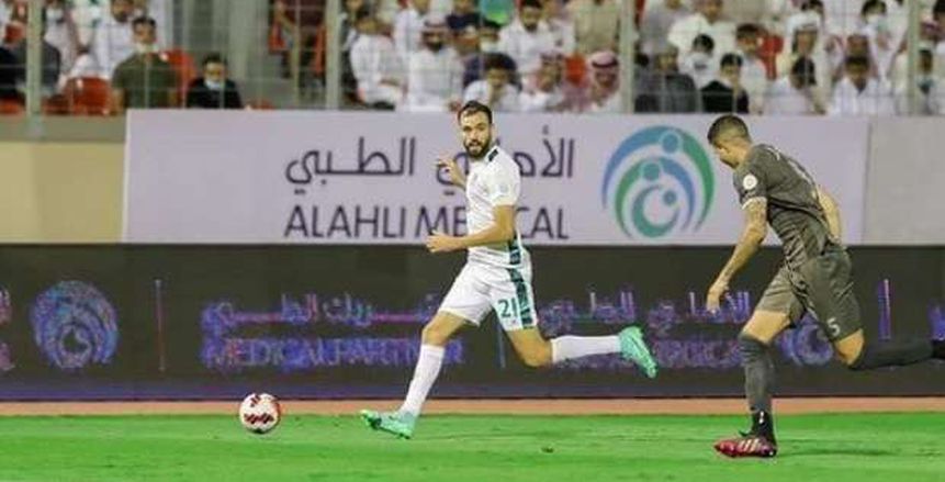 محامي النقاز: اللاعب انتقل للأهلي السعودي باعتباره لاعبا حرا