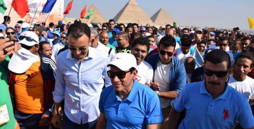 بالصور| وزير الرياضة يطلق إشارة بدء مهرجان اليوم العالمى للمشي ببانوراما الأهرامات