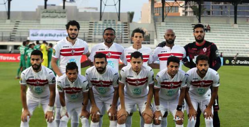 إحماء لاعبي الزمالك بكرة اليد استعدادًا لمواجهة الانتاج الحربي