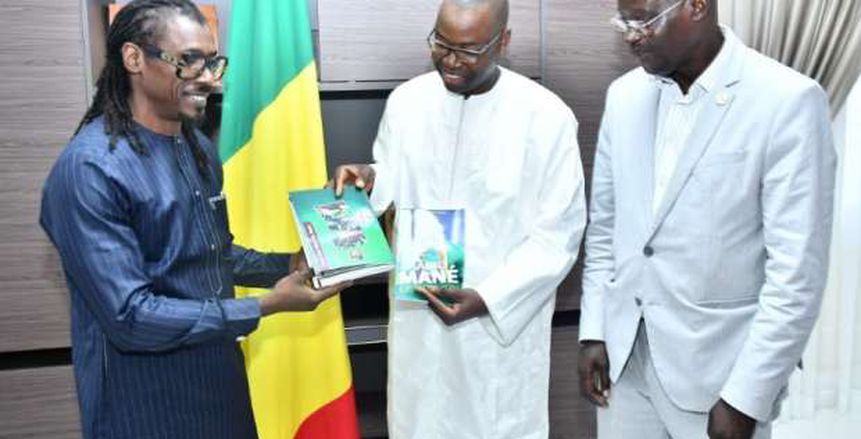الاتحاد السنغالي يعلن تمديد عقد سيسيه المدير الفني للمنتخب حتى 2024