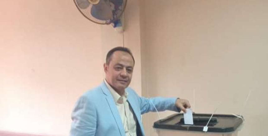 طارق يحيى يُدلي بصوته في الاستفتاء على التعديلات الدستورية