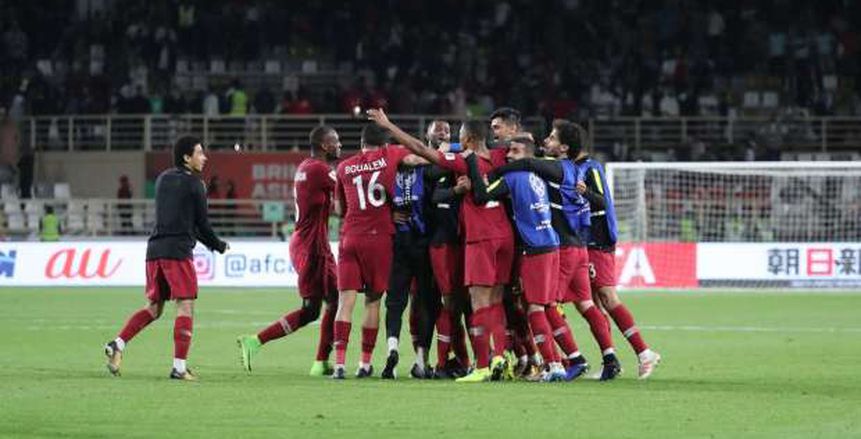 بالفيديو| جزائري وسوداني يُسجلان هدفي تقدم قطر في شباك الإمارات